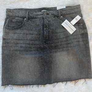 Old Navy High-Waisted Black Jean Mini Skirt
